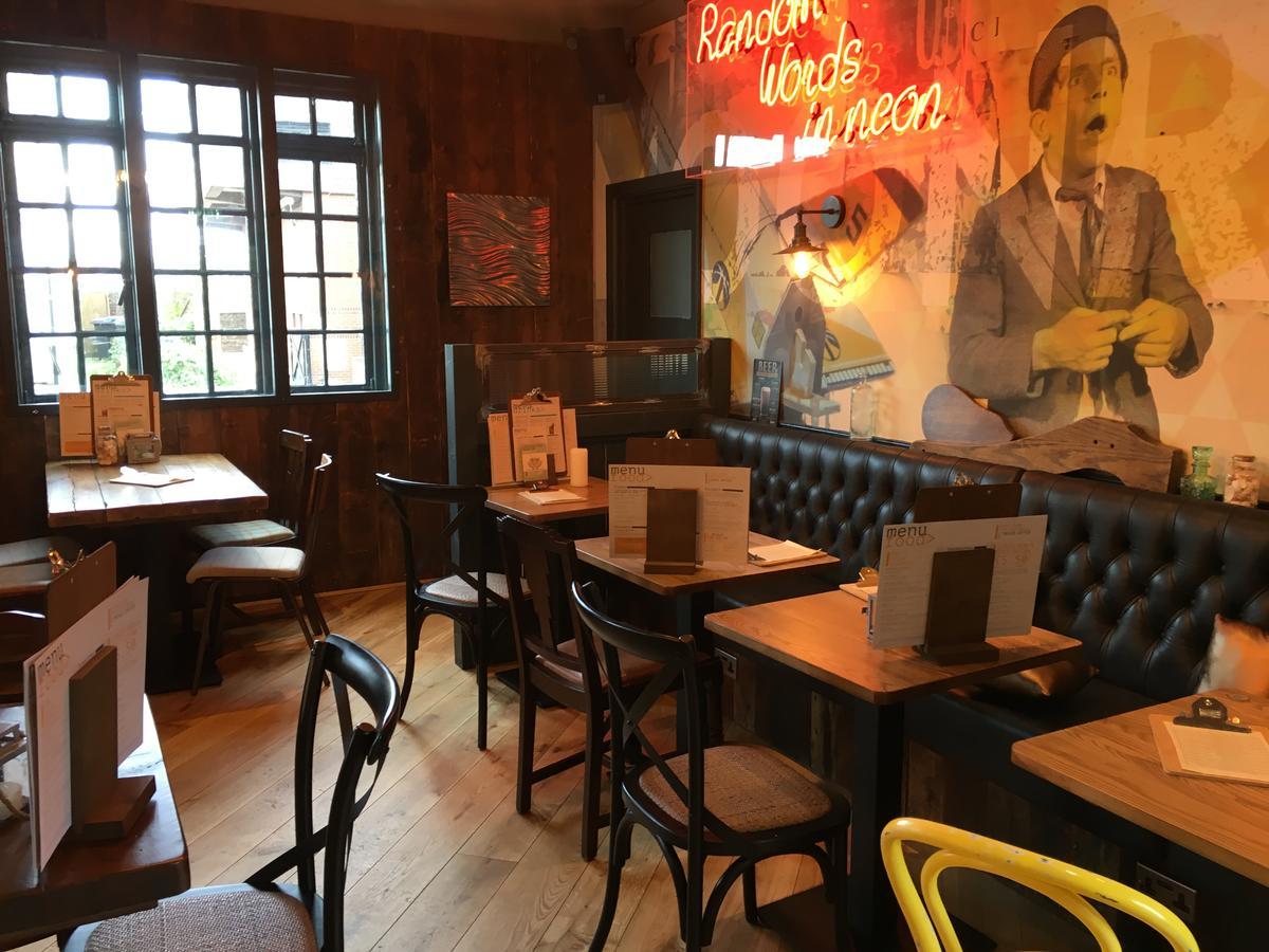 Queen Street Tap Дил Экстерьер фото